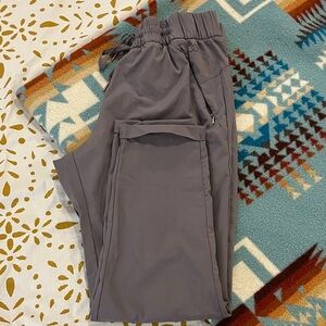 CALIA by Carrie Underwood Women's Taupe Joggers